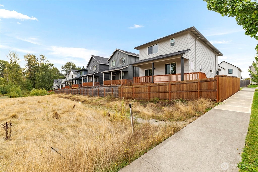 Photo of 7013 N Madison Circle, Ridgefield, WA 98642 (MLS # 2583099)