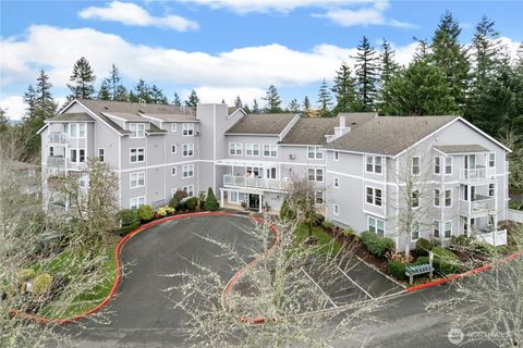 Photo of 22535 SE Highland Circle #206, Issaquah, WA 98029 (MLS # 2459071)