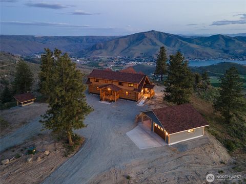 Photo of 1831 Cottontail Lane, Chelan, WA 98816 (MLS # 2522528)