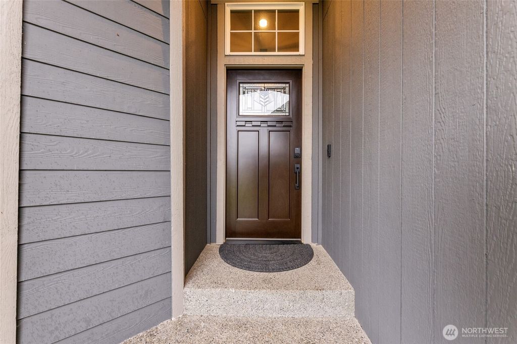 Photo of 3263 Lois Lane, Enumclaw, WA 98022 (MLS # 2464177)