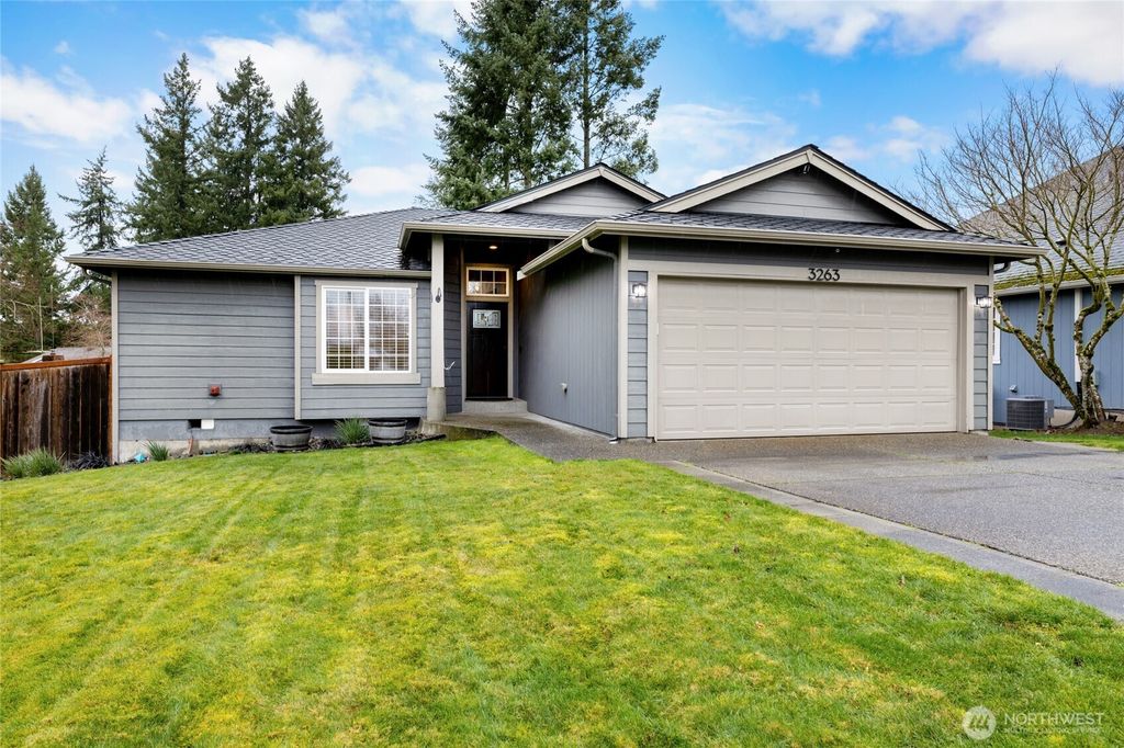 Photo of 3263 Lois Lane, Enumclaw, WA 98022 (MLS # 2464177)