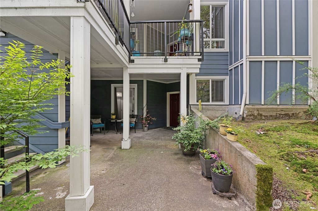 Photo of 3918 243rd Place SE #F204, Bothell, WA 98021 (MLS # 2512385)