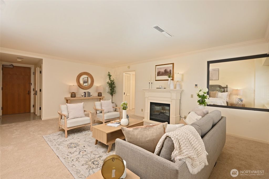 Photo of 1301 Spring Street #6E, Seattle, WA 98104 (MLS # 2427786)