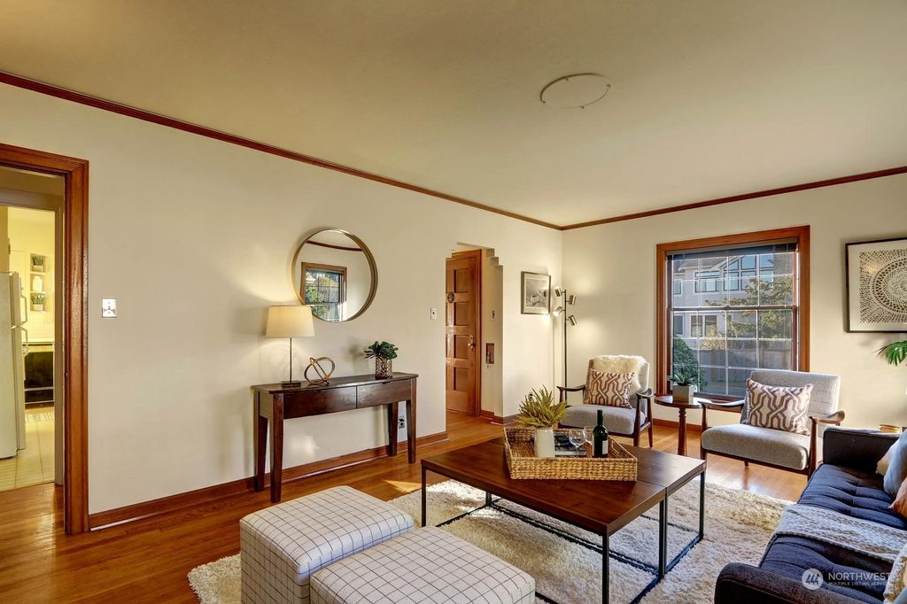 Photo of 7020 55th Avenue NE, Seattle, WA 98115 (MLS # 2016390)