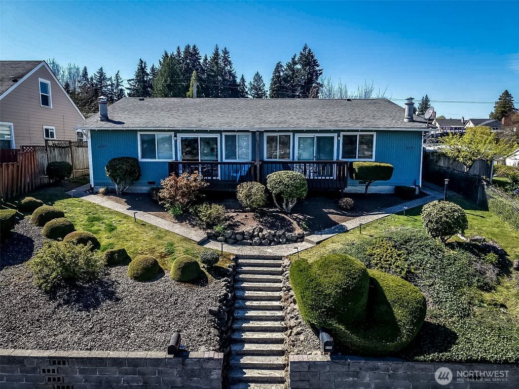 Photo of 2505 -2507 N Wycoff Avenue, Bremerton, WA 98312 (MLS # 2517189)