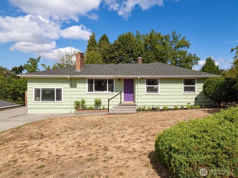 Photo of 5828 S 144th St ST, Tukwila, WA 98168 (MLS # 2580222)