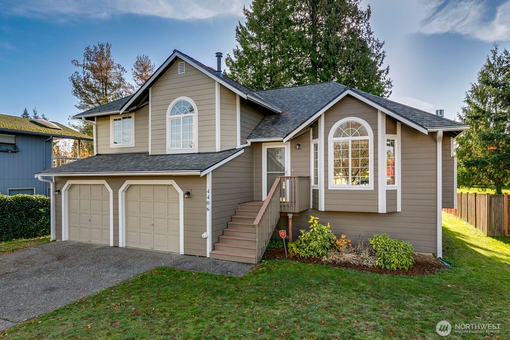 Photo of 4406 220th Street SW, Mountlake Terrace, WA 98043 (MLS # 2455193)