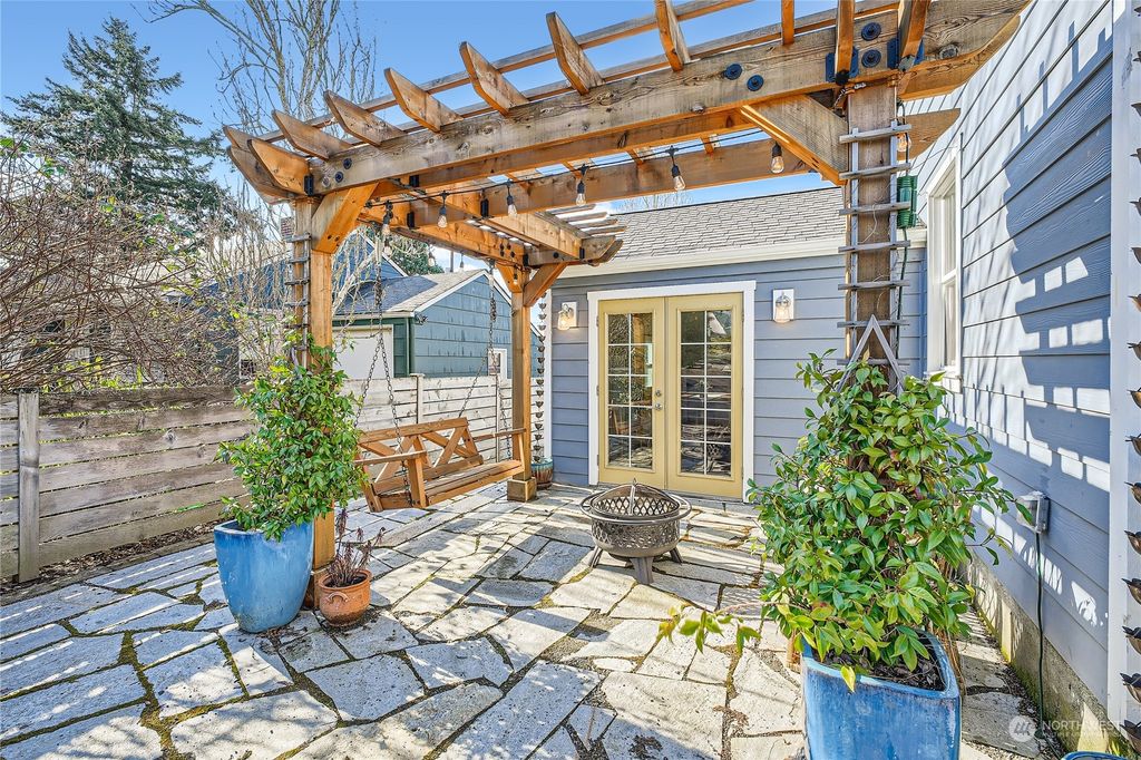 Photo of 11023 Parkview Avenue S, Seattle, WA 98178 (MLS # 2206774)