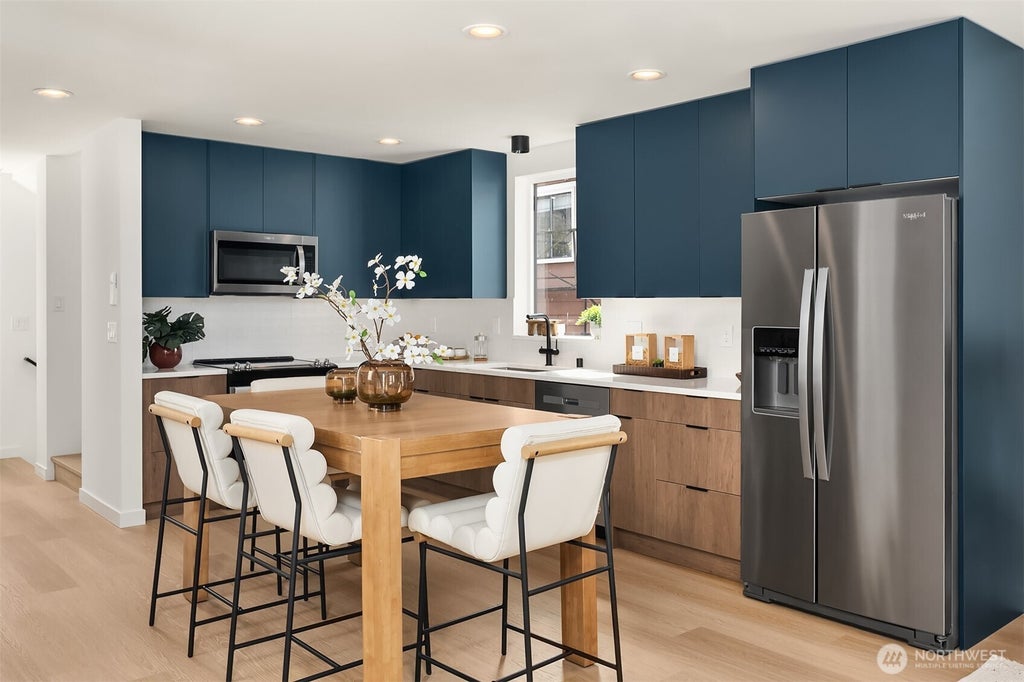 Photo of 920 16th Avenue #B, Seattle, WA 98122 (MLS # 2591847)