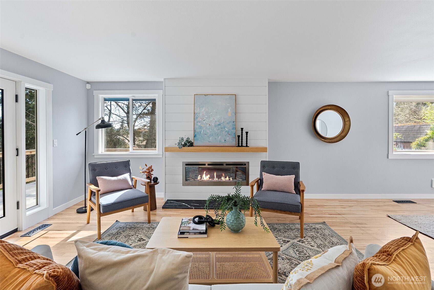 991 NW Anderson Lane