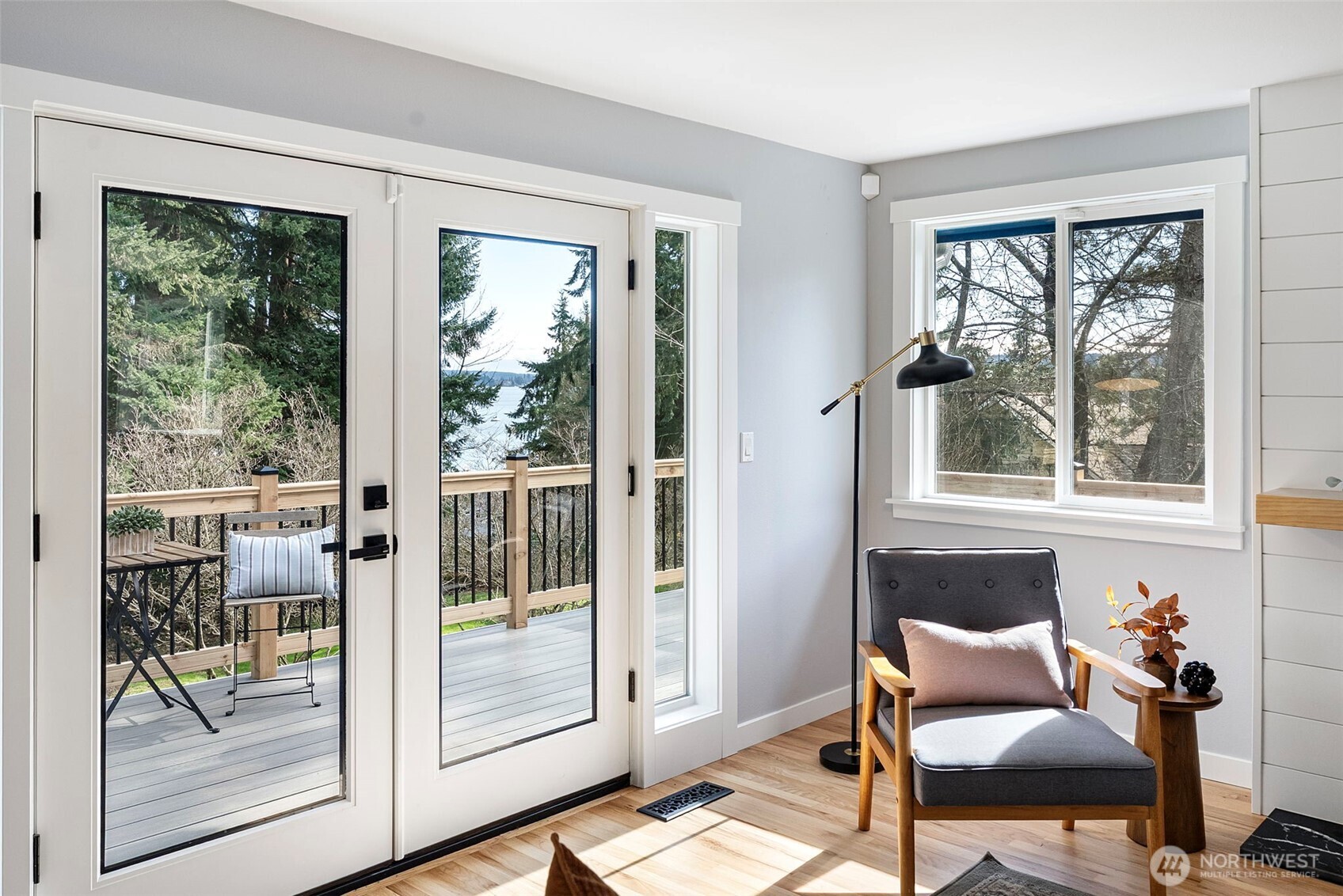 991 NW Anderson Lane