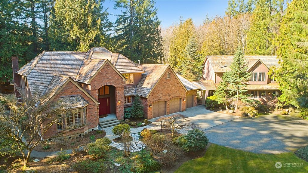 Photo of 111 292nd Avenue SE, Fall City, WA 98024 (MLS # 2039975)