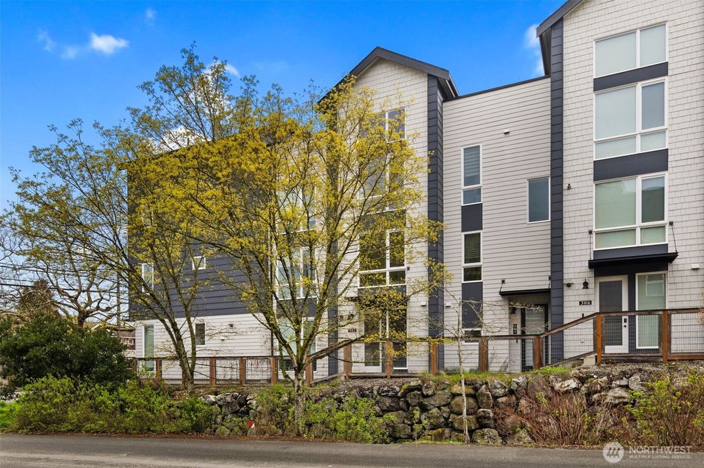 Photo of 302 N 107th Street, Seattle, WA 98133 (MLS # 2439792)