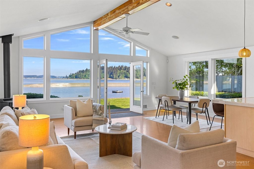 Photo of 2815 Moorelands Drive NW, Gig Harbor, WA 98335 (MLS # 2517648)