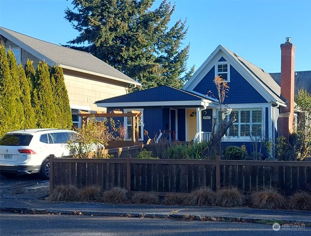 Photo of 3907 High Street, Everett, WA 98201 (MLS # 2019359)