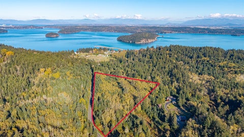 Photo of 0 nhn E Troxell Road, Oak Harbor, WA 98277 (MLS # 2597798)
