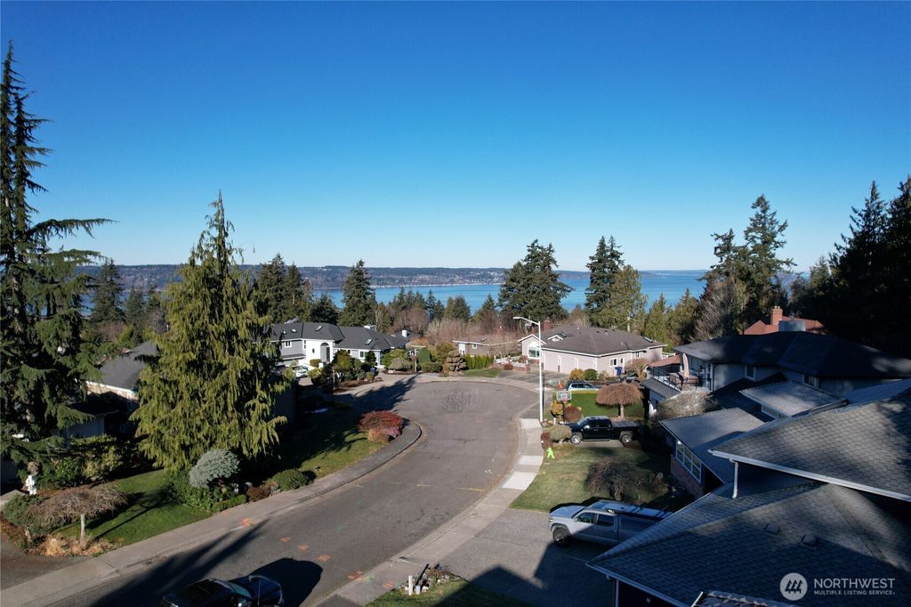 Photo of 1332 Crownmill Avenue, Mukilteo, WA 98275 (MLS # 2333983)