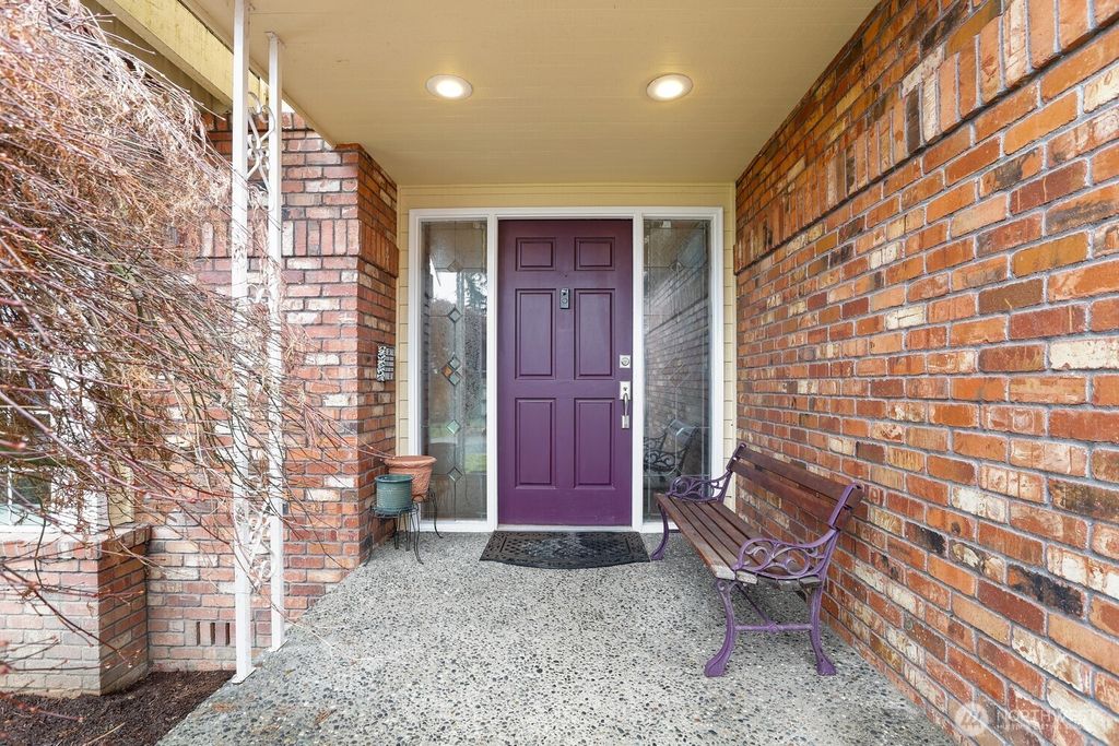 Photo of 1332 Crownmill Avenue, Mukilteo, WA 98275 (MLS # 2333983)