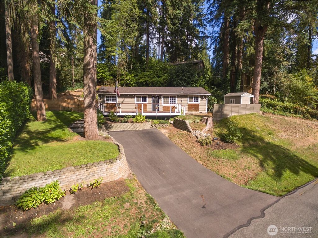 Photo of 15717 180th Place NE, Woodinville, WA 98072 (MLS # 2429613)