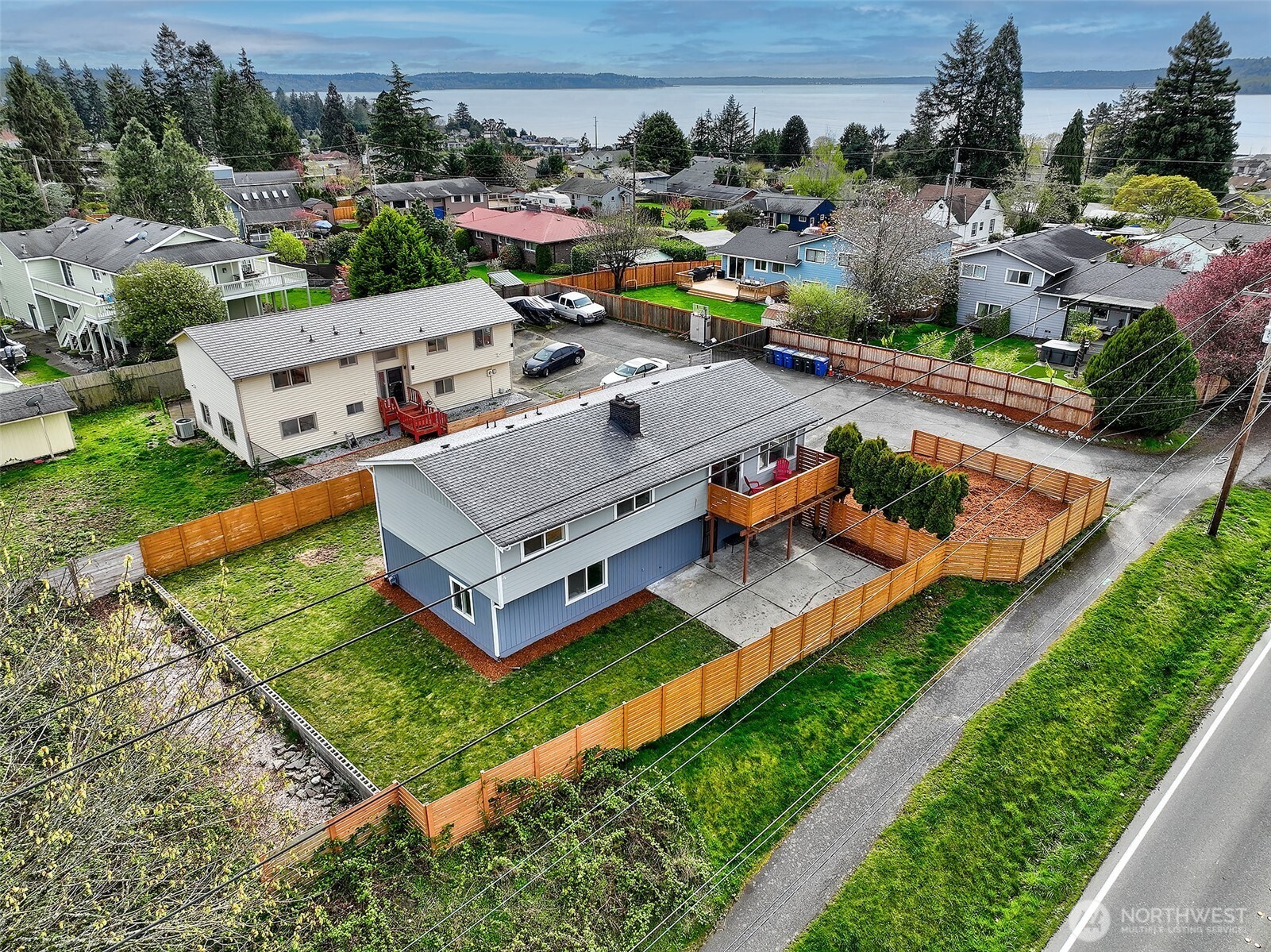 Des Moines, Washington 98198, United States, 4 Bedrooms Bedrooms, ,3 BathroomsBathrooms,Residential,Pending,108037