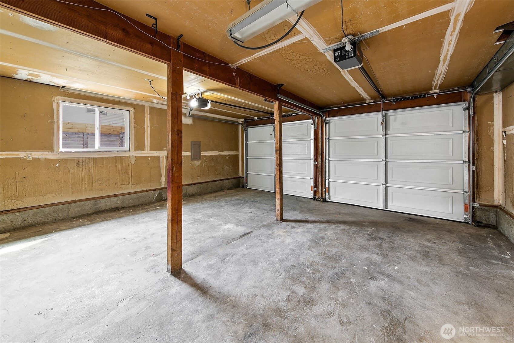 Des Moines, Washington 98198, United States, 4 Bedrooms Bedrooms, ,3 BathroomsBathrooms,Residential,Pending,108037