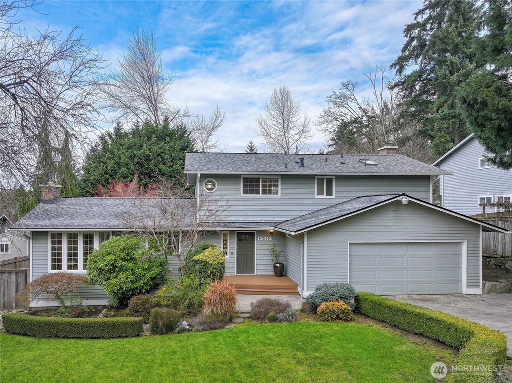 Photo of 12412 NE 4th Place, Bellevue, WA 98005 (MLS # 2472052)