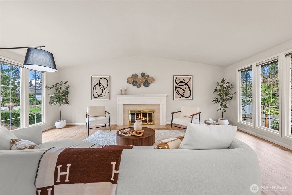 Photo of 12412 NE 4th Place, Bellevue, WA 98005 (MLS # 2472052)