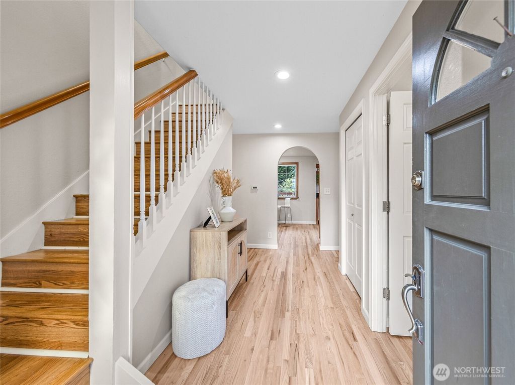 Photo of 12412 NE 4th Place, Bellevue, WA 98005 (MLS # 2472052)