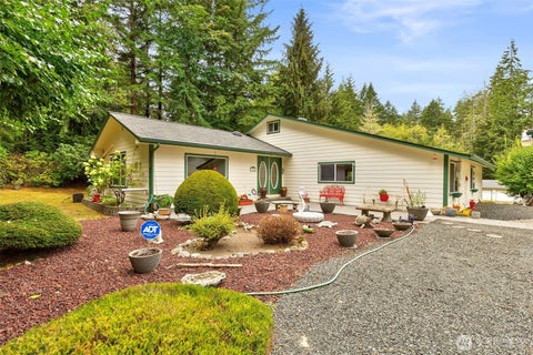 Photo of 3320 SE Baker Road, Port Orchard, WA 98367 (MLS # 2582121)