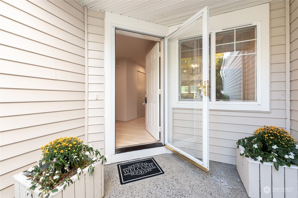 Photo of 5509 S 237th Place, Kent, WA 98032 (MLS # 2162636)