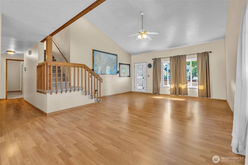 460 Meadow Lane