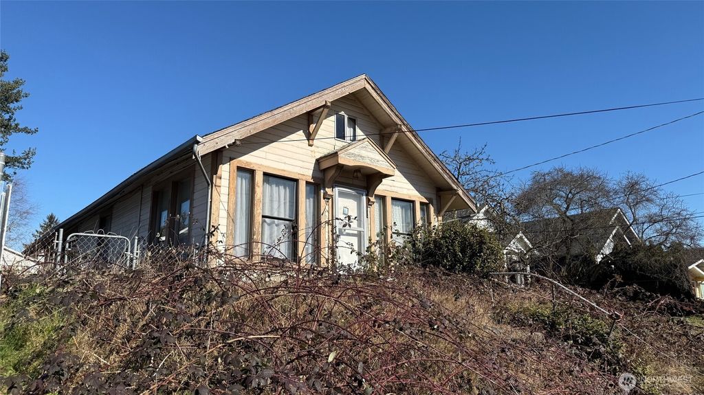 Photo of 4816 S Chicago Street, Seattle, WA 98118 (MLS # 2512055)