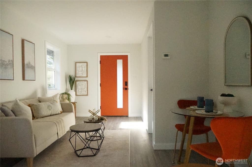 Photo of 323 SW 108th Street, Seattle, WA 98146 (MLS # 2558426)