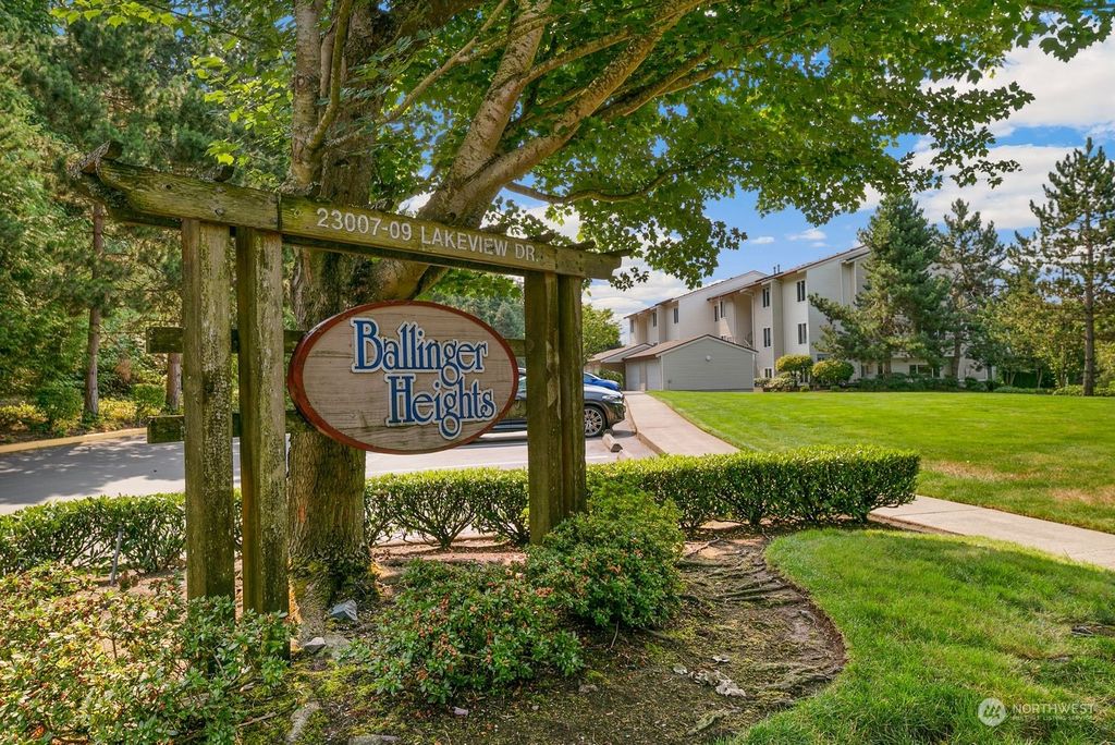 Photo of 23007 Lakeview Drive #A-102, Mountlake Terrace, WA 98043 (MLS # 2153914)
