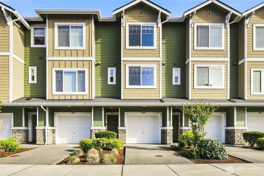 Photo of 3439 31st Drive, Everett, WA 98201 (MLS # 2575398)