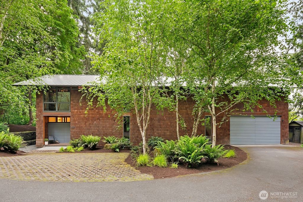 Photo of 4525 112th Avenue NE, Kirkland, WA 98033 (MLS # 2376875)