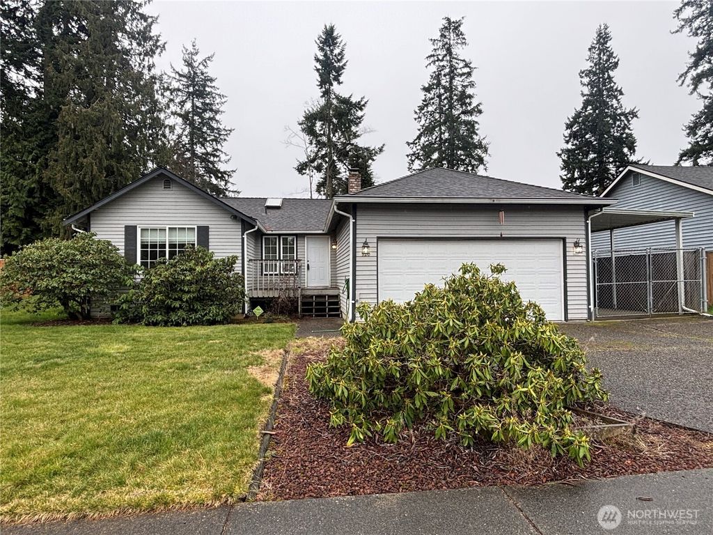 Photo of 920 110th Place SE, Everett, WA 98208 (MLS # 2483706)