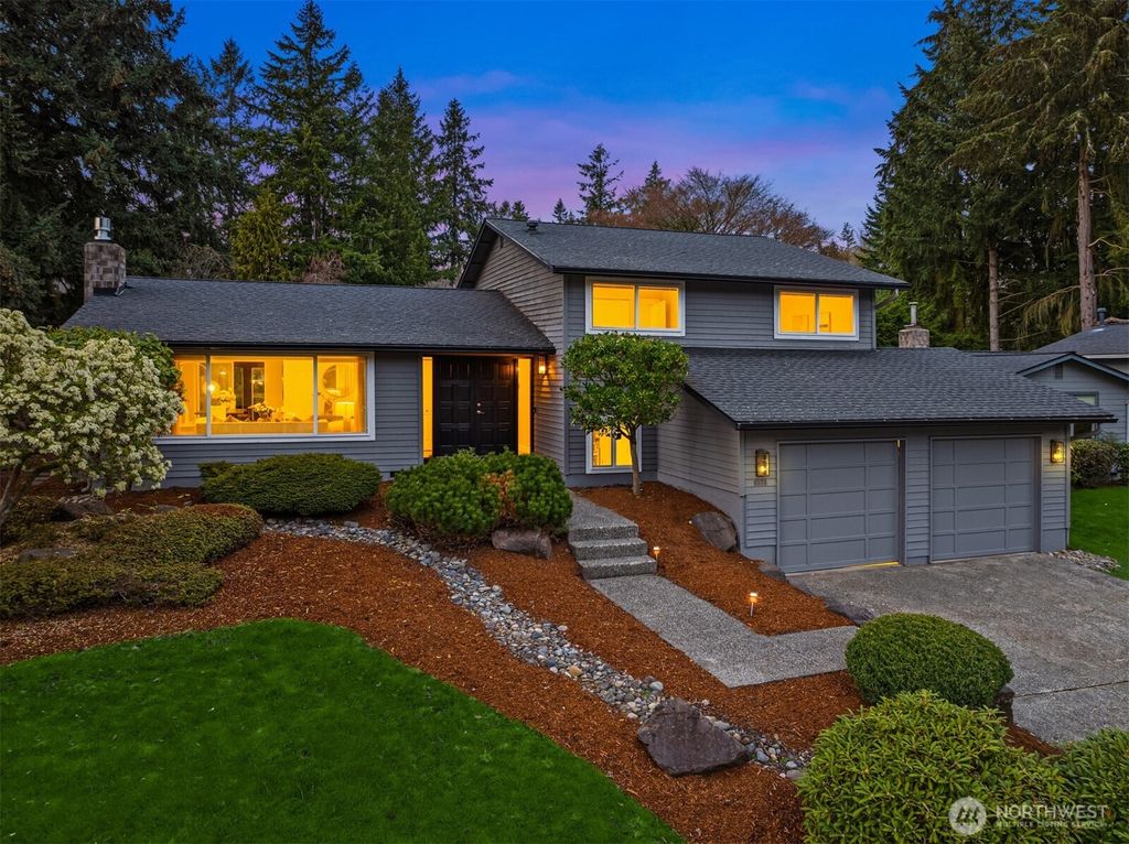 Photo of 9318 NE 132nd Place, Kirkland, WA 98034 (MLS # 2349053)