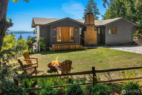 Photo of 10014 SW 122nd Place, Vashon, WA 98070 (MLS # 2537065)