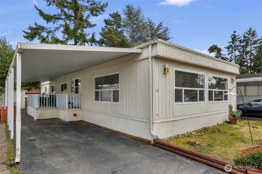 Photo of 5220 176TH Street SW #10, Lynnwood, WA 98037 (MLS # 2388706)