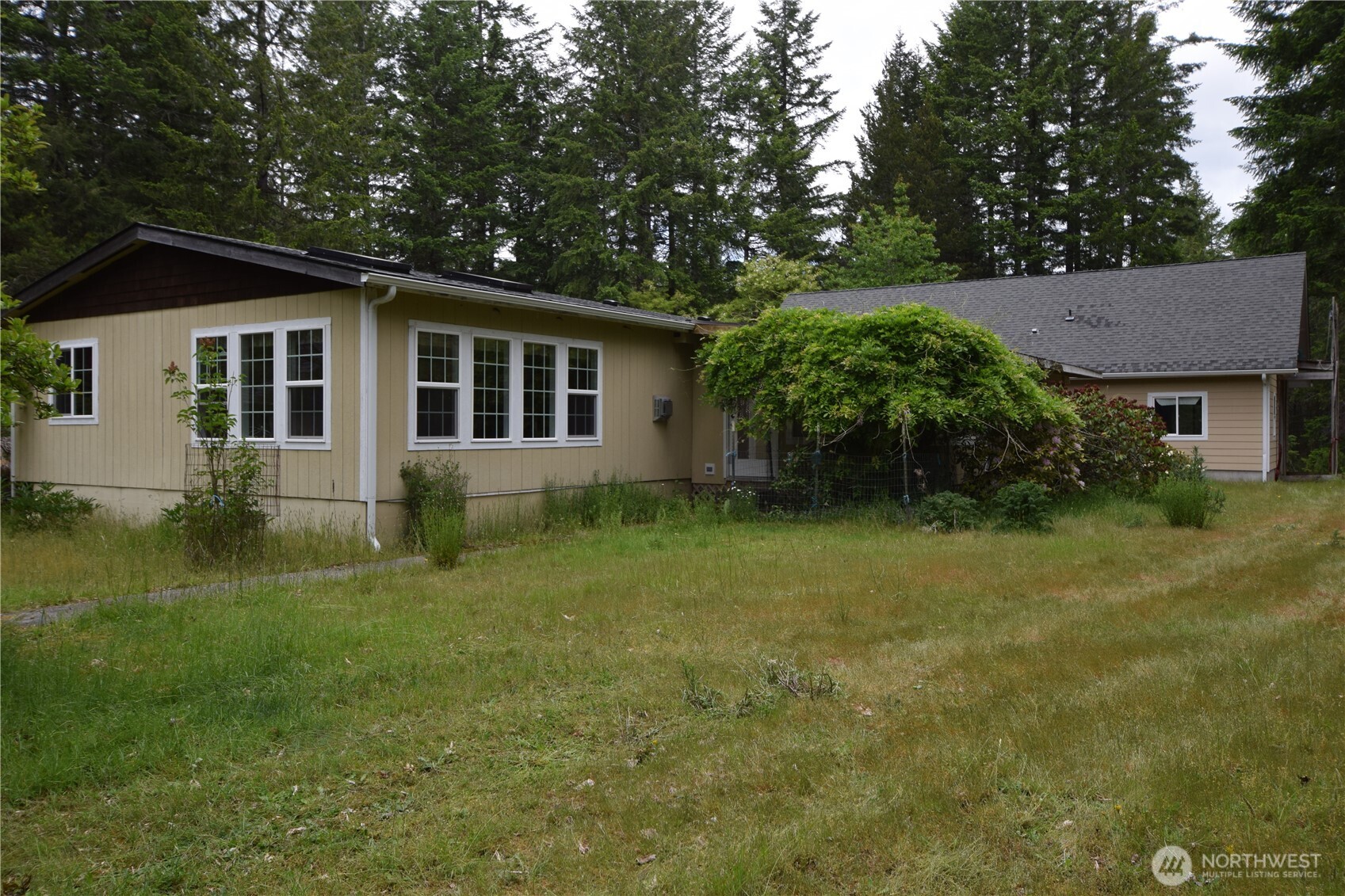 2121 NE Blacksmith Drive
