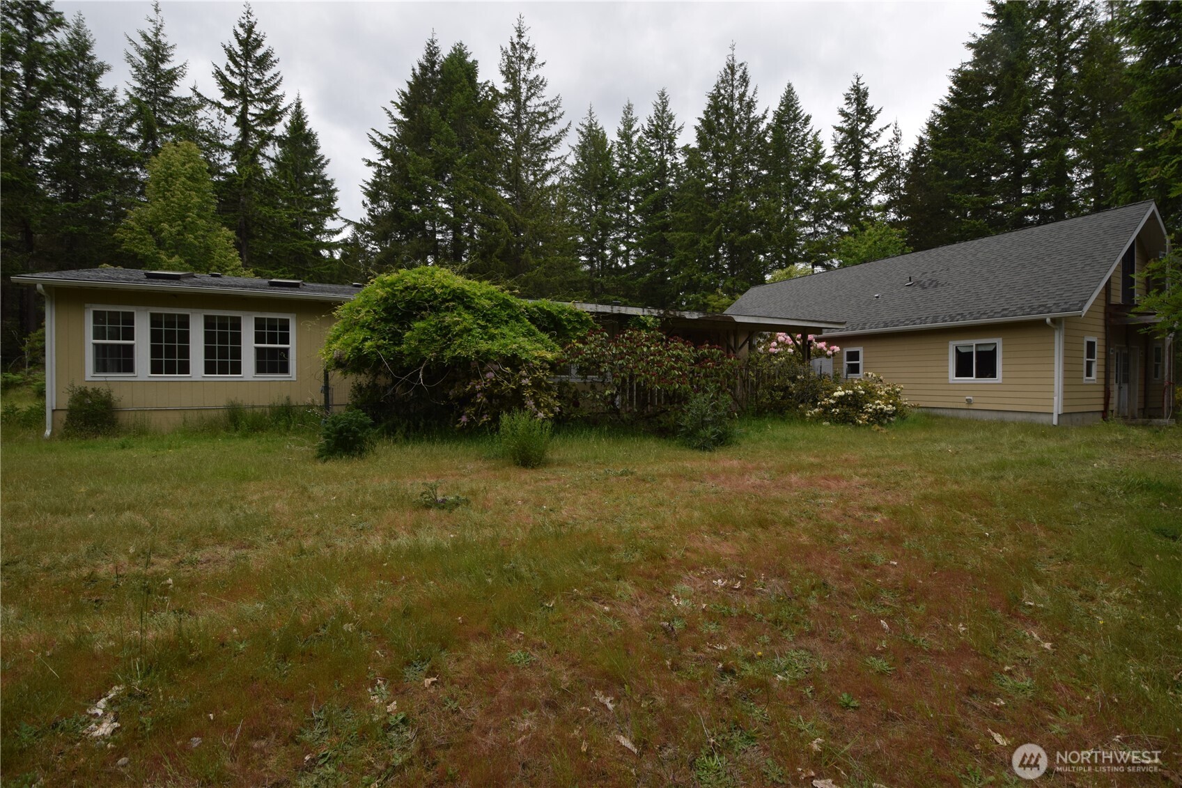 2121 NE Blacksmith Drive