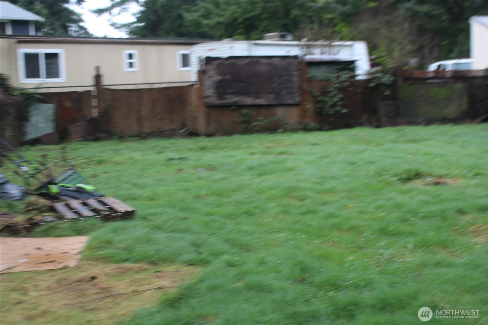 11600 Nisqually Park Loop SE