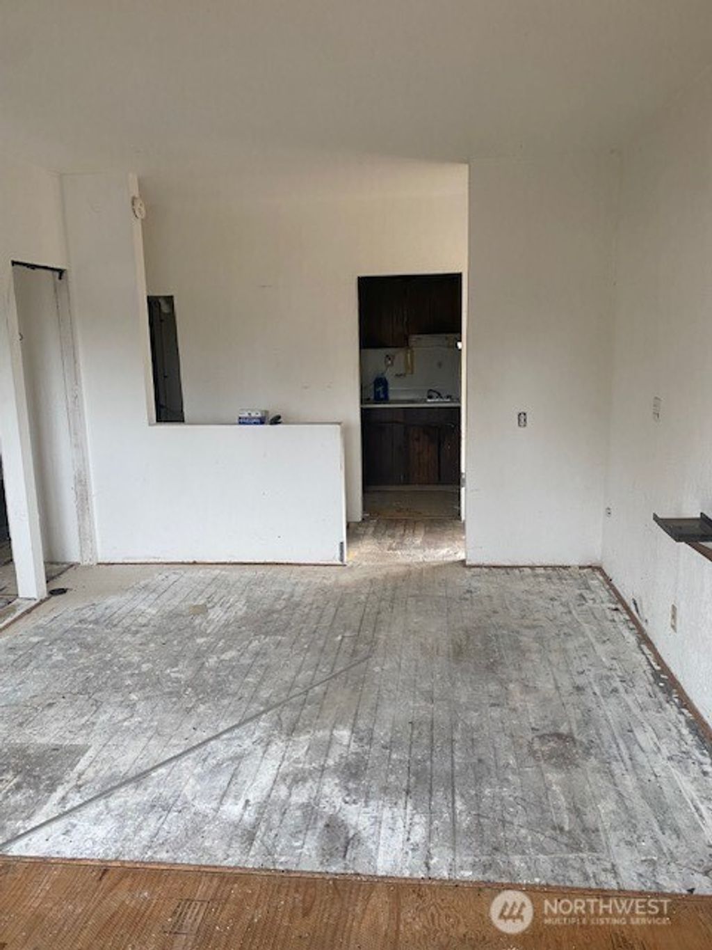 Photo of 8633 S Thompson Avenue, Tacoma, WA 98444 (MLS # 2461307)