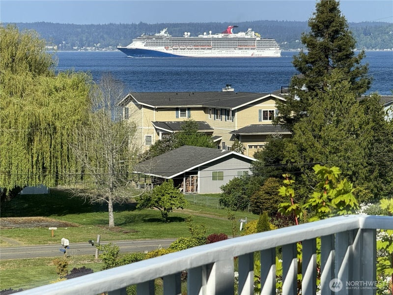 7610 NE Bruce Lane