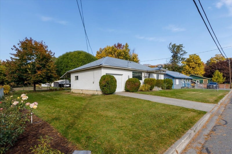 120 Locust AVE S