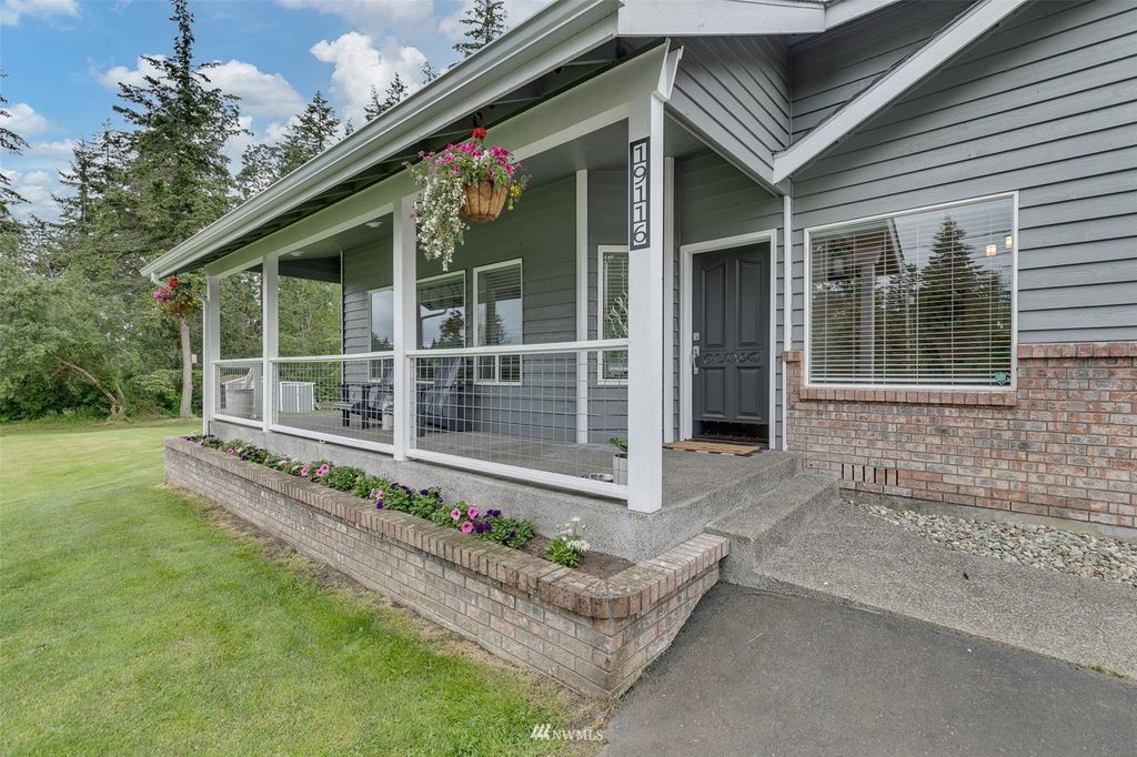Photo of 19116 84th Drive NW, Stanwood, WA 98292 (MLS # 1948261)