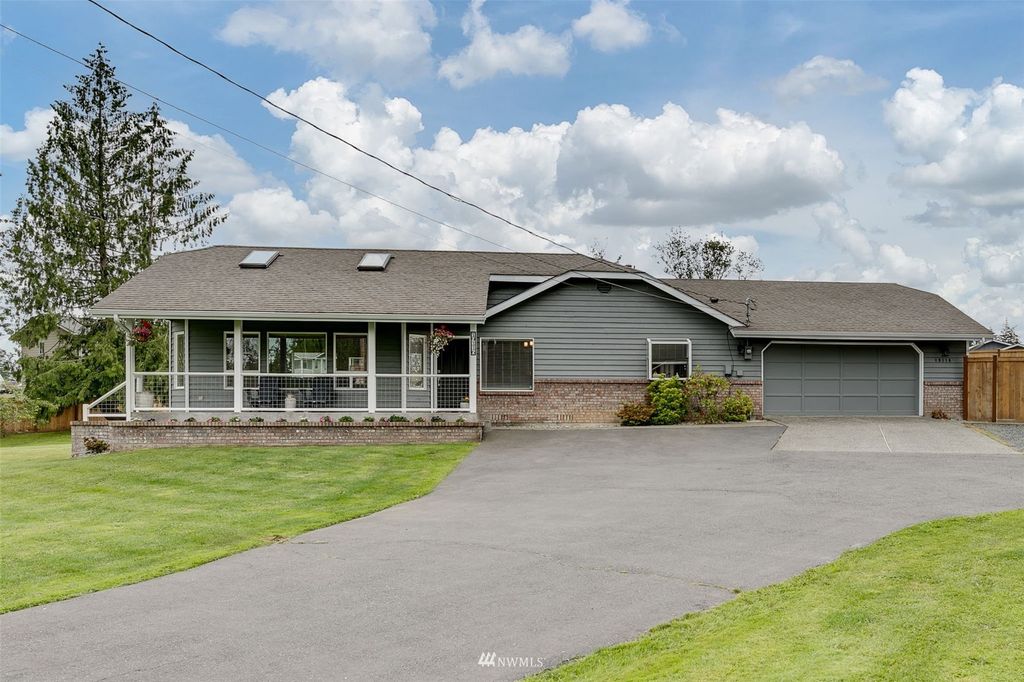 Photo of 19116 84th Drive NW, Stanwood, WA 98292 (MLS # 1948261)
