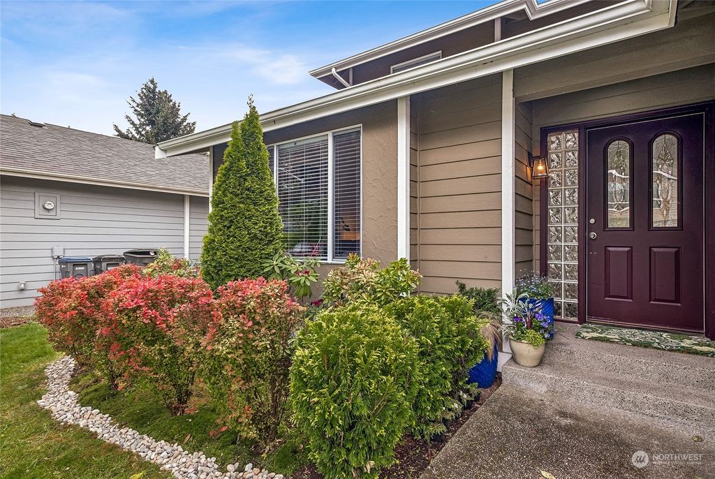 Photo of 21829 SE 236th Place, Maple Valley, WA 98038 (MLS # 2241700)