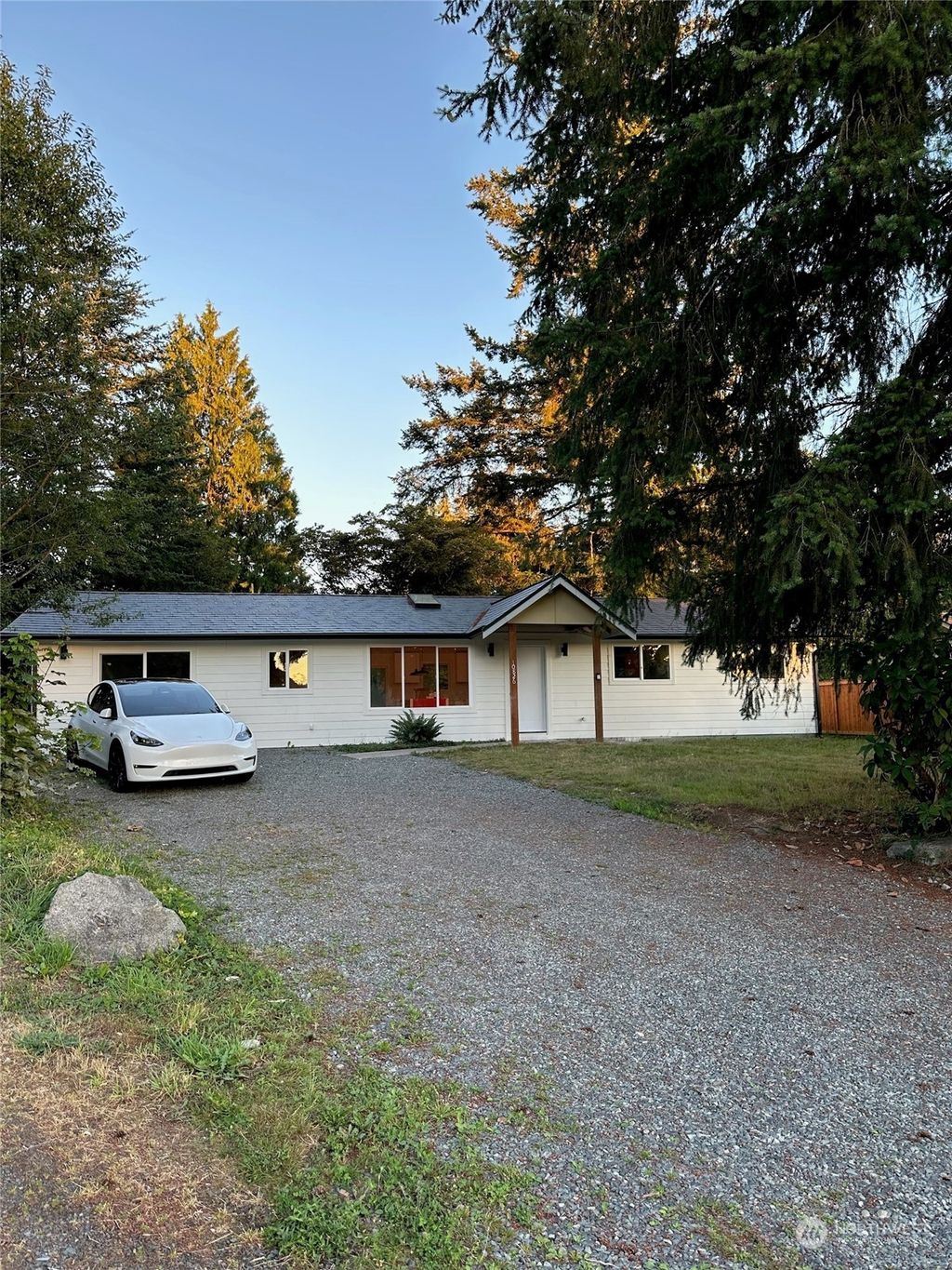 Photo of 10826 21st Drive SE, Everett, WA 98208 (MLS # 2275165)